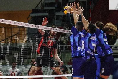 Fenerbahçe seriyi 3. maça taşıdı