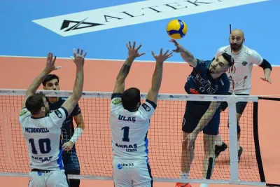 İzmir derbisinde kazanan Arkas Spor