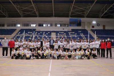 Hakkari, Fabrika Voleybol ile Tanıştı