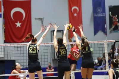 VakıfBank seriyi 7 maça çıkarttı