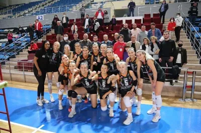 Sakarya Sultanları'ndan Fenerbahçe'ye 1 set