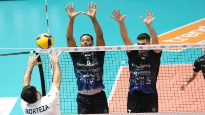 İstanbul Gençlik Spor Bursa'dan 2 puanla döndü