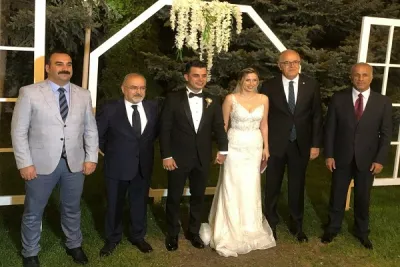 Ömür Boyu Mutluluklar Dileriz