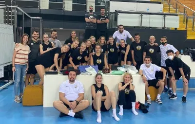 Kübra Akman'a doğum günü partisi