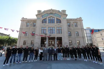 Aksaray'ın Sultanları Vali ziyareti ile sezona başladı