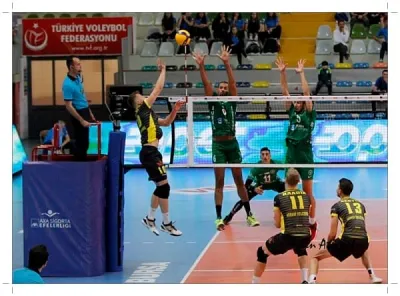 Bursa'nın Efeleri Arhavi'ye set vermedi