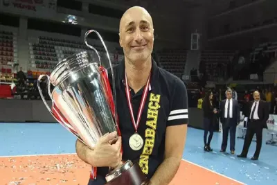 İtalyan basını Fenerbahçe'nin yeni hocasını açıkladı