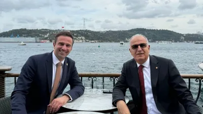 CEV Başkanı Roko Sikiric: Sayın Üstündağ'a bizimle çalışmaya hazır oldukları için teşekkür ederim