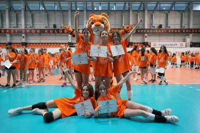 Geleneksel “Mini Tigers Voleybol Şenliği” sona erdi