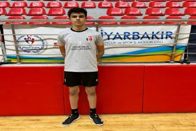 Erzinli 2008 doğumlu oyuncu ilk profesyonel maçına çıktı