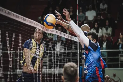Halkbank seride 2-0 öne geçti