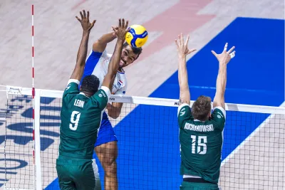 Türkiye'nin rakibi Polonya'ya 3-1 yenilen Hollanda oldu
