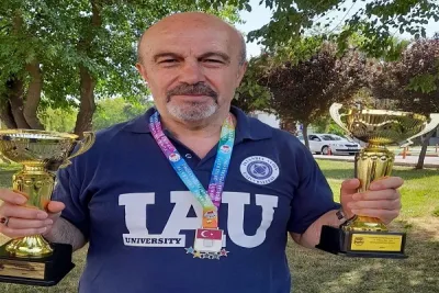 Sezonu 3 şampiyonlukla tamamladı