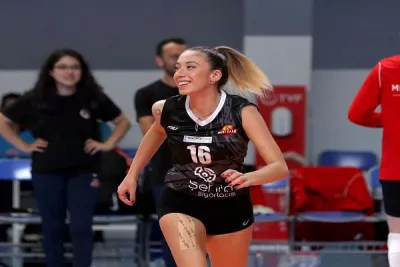 Mert Kaan Sigorta libero Simay'la anlaştı