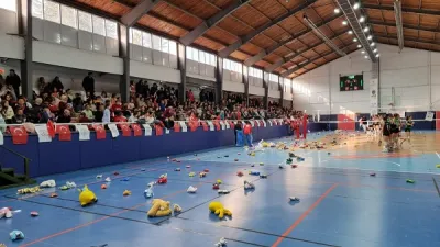 Sen De Bir Oyuncak Getir