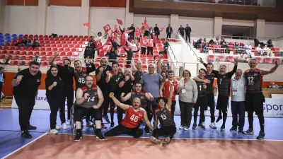 Oturarak Voleybol Erkek Milli Takımımız, Uzman Posta Paravolley Avrupa Şampiyonası’nda Dörtte Dört Yaptı