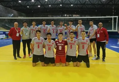 TVF Spor Lisesi ve Acıbadem Doğa Koleji Dünya Şampiyonası’na Galibiyetle Başladı