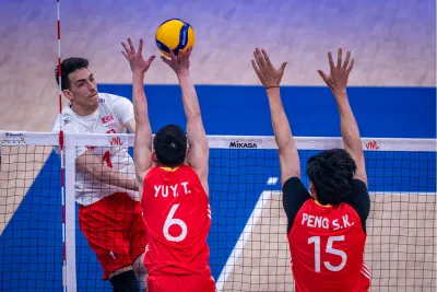 Türkiye Çin'i 3-0 yendi VNL'deki ilk galibiyetini aldı