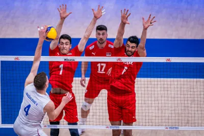 Filenin Efeleri ilk seti kazanmasına rağmen Sırbistan'a 3-1 yenildi