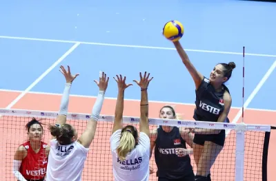 Akdeniz Oyunları kampında bir galibiyet daha