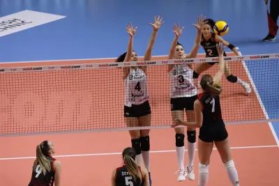 Eczacıbaşı Dynavit zor da olsa 3 puanı kazanmayı başardı