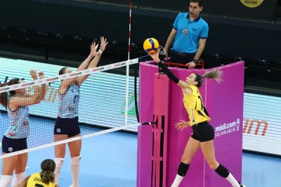 VakıfBank erteleme maçında set vermedi