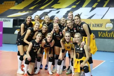 Erteleme maçında VakıfBank, G.Saray'ı 3-0 yendi