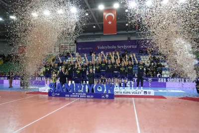 Fenerbahçe 5. Kupasını Rize Aldı