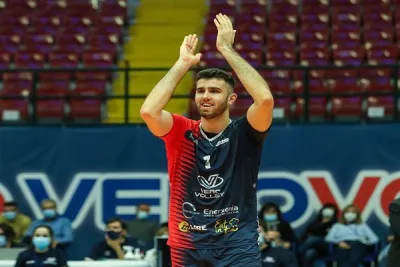 Adis, sayı krallığında ilk sırada