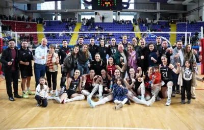 Afyon Belediyesi Yüntaş Alfemo Zeren Spor yendi ve Play Off'u garantiledi