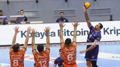 SMS Grup Efeler Ligi’nde 8.Hafta Sona Erdi