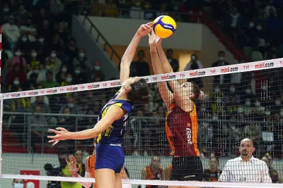 Galatasaray HDI Sigorta Fenerbahçe Opet maçı ertelendi