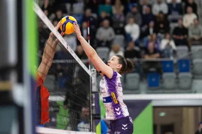 Kadınlar CEV Cup'ta 2 Yarı Finalist Belli Oldu