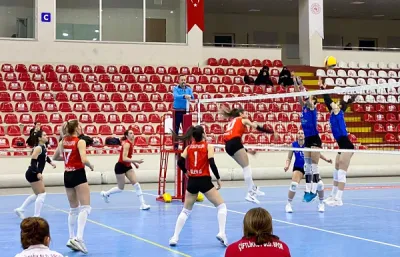 TVF Kadınlar 2. Ligi’nde Yarı Final Etabı Başladı