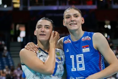 Boskoviç kardeşler için #EuroVolleyW'de özel bir gün