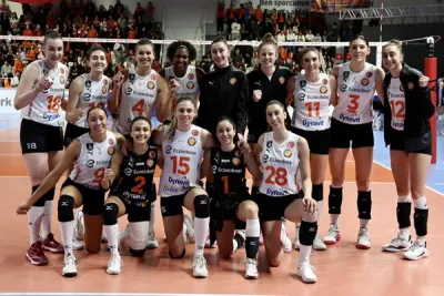 Eczacıbaşı Dynavit, Play Off ilk maçında Ukrayna ekibi ile Romanya'da karşılaşacak