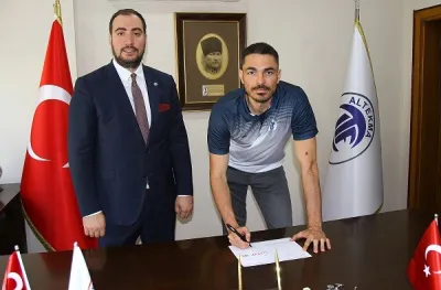 TFL Altekma’da Eren Öner imzayı attı