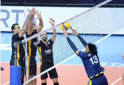 Deribiyi kazanan Fenerbahçe, liderliği rakibinden aldı