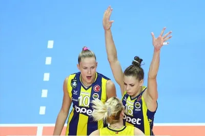 5 Setlik Derbide Kazanan Fenerbahçe