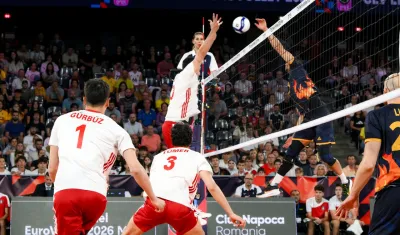 Romanya'ya 3-1 Yenilen Filenin Efeleri Grup Üçüncülüğü Şansını Kaybetti