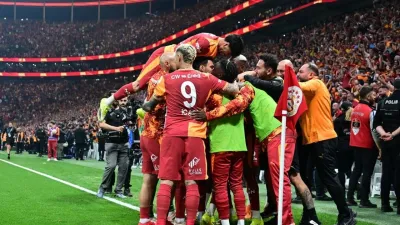 Galatasaray 4-2 Antalyaspor: Aslan 26. Şampiyonluğunu İlan Etti