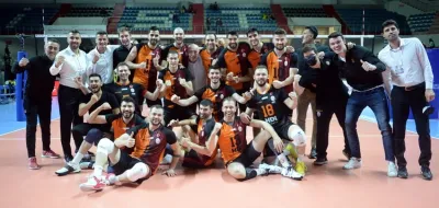 İlk seti Fenerbahçe, maçı ise Galatasaray kazandı