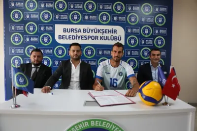 Bursa BŞ Belediyespor smaçör transferini duyurdu