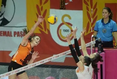 Galatasaray, Karayolları'ndan 3 puanı set vermeden aldı