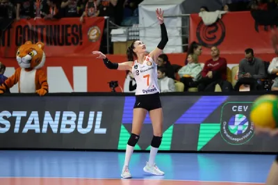 Şampiyon olmak, kulübümüze kupa kazandırmak istiyoruz