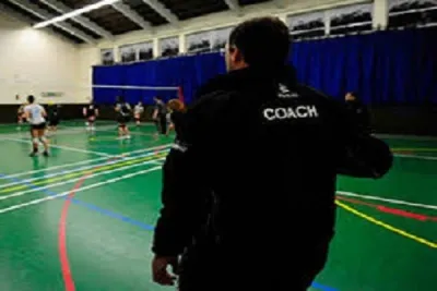 Müzik Yapmak Ve Voleybol Oynamak...