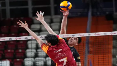 3 Saatlik maçta Galatasaray İstanbul Gençlik Spor'u 3-2 yendi