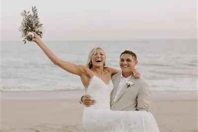 Olimpiyat Şampiyonu Larson, dünya evine girdi