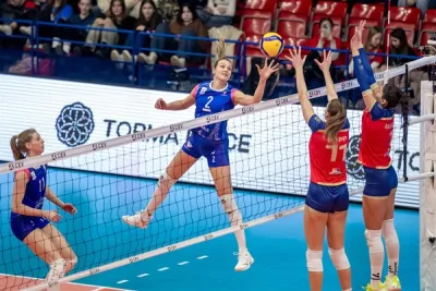 Kadınlar CEV Cup'ta yarı final maçları başladı