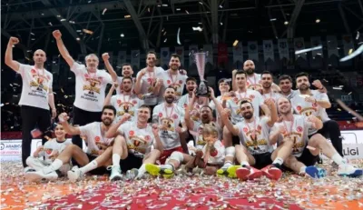 Kağıt Spor'u 3-1 yenen Sungurlu Belediyespor Efeler Ligi'ne çıkarak tarih yazdı